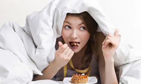 Những thực phẩm không nên ăn trước khi đi ngủ